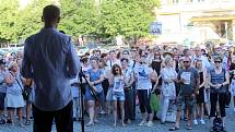 Demonstrace za nezávislou justici a proti vládě Andreje Babiše na Masarykově náměstí v Uherském Hradišti - 11. 6. 2019