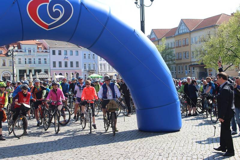 Kolem jednoho tisíce cyklistů se 30. dubna vydalo na výlet po šesti připravených stezkách Slovácka.