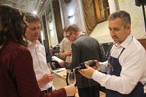 16. ročník mezinárodní soutěže a výstavy vín Cisterciácká pečeť, se konal ve Slovanském sále Stojanova gymnázia na Velehradě.