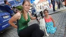 Magic festival 2018 v Uherském Hradišti. Kouzelné náměstí na Masarykově náměstí. Alena Smolíková a pes Foxi