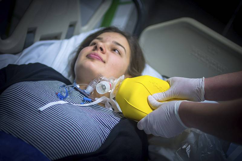 Houkání sirén hasičských i policejních vozidel se ve čtvrtek ráno rozléhalo areálem Uherskohradišťské nemocnice i jeho okolím. Naštěstí šlo o součást předem plánovaného společného cvičení složek Integrovaného záchranného systému Zlínského kraje.