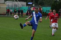 Fotbalisté Uherského Brodu (červené dresy) v 7. kole MSFL zdolali Frýdek-Místek 2:1.