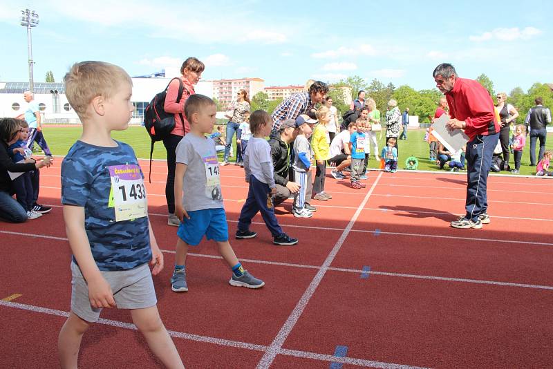 Již potřetí se v Uherském Hradišti uskutečnila dětská běžecká soutěž Čokoládová tretra v prostorech Městského atletického areálu.