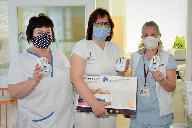 Nemocnice v Uherském Hradišti a Kroměříži dostaly nové monitory dechu
