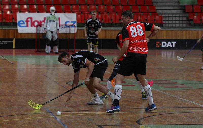 V hlucké sportovní hale se o víkendu uskutečnil již osmnáctý ročník tradičního florbalového turnaje s názvem Slovácký pohár.