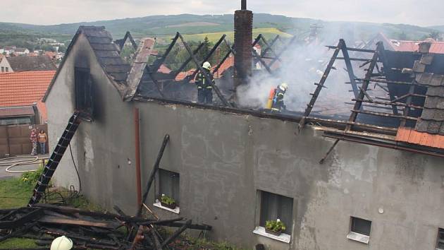 Požár rodinného domu v Boršicích