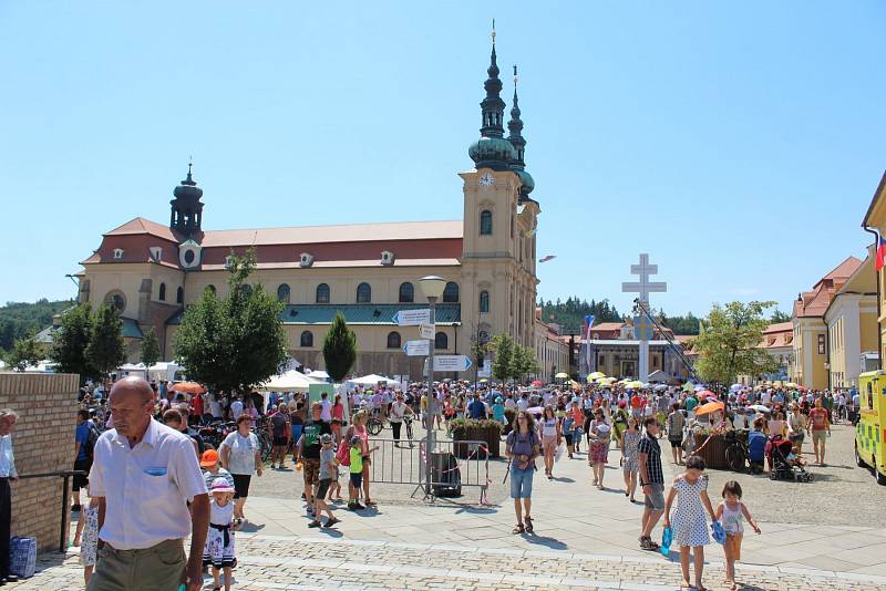 MÍSTO K SETKÁVÁNÍ. Nejen Večer lidí dobré vůle, ale i národní pouť přiláká na Velehrad tisíce diváků.