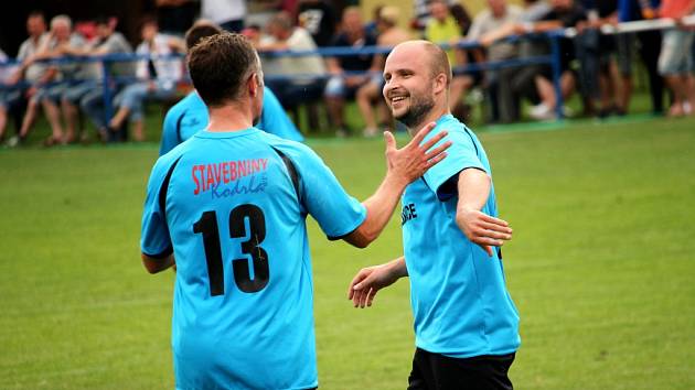 Fotbalisté Jarošova porazili Sušice (v modrém) 3:1.