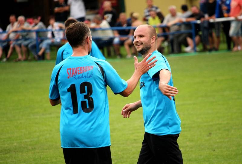 Fotbalisté Jarošova porazili Sušice (v modrém) 3:1.