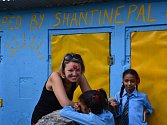 Mladá Vlčnovjanka pomáhá státní škole v Nepálu.