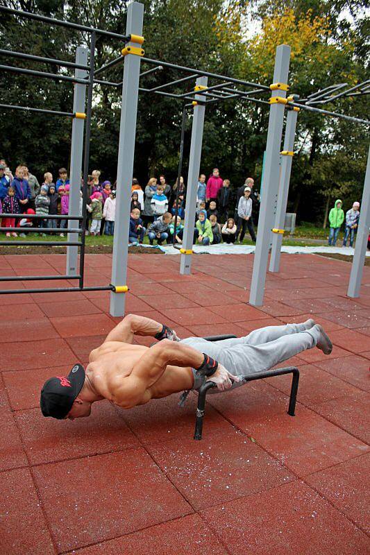 Nové workoutové cvičiště za velehradskou školou