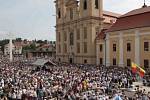 Cyrilometodějské slavnosti na Velehradě u příležitosti 1150. výročí příchodu sv. Cyrila a Metoděje na Velkou Moravu.