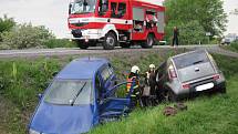 Při dopravní nehodě u Bystřice pod Lopeníkem zasahoval i vrtulník.