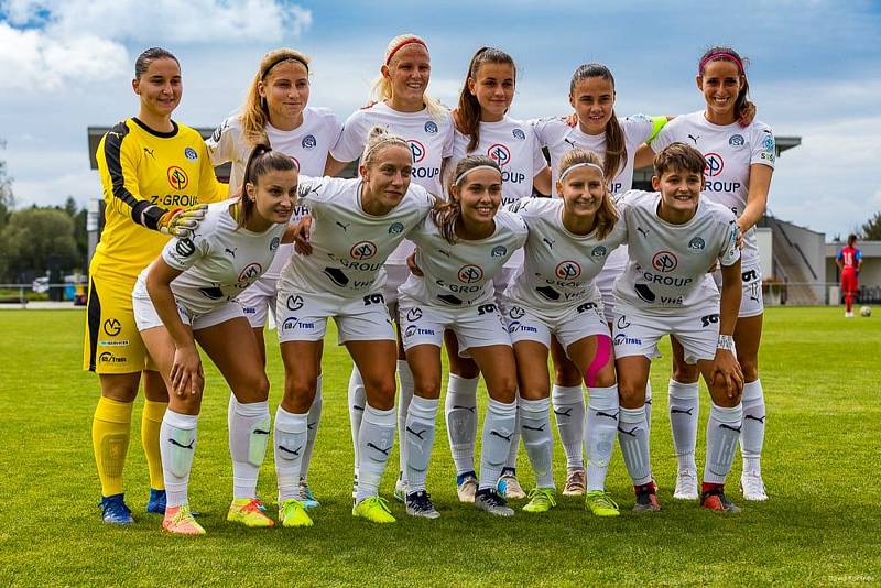 Fotbalistky Slovácka vyhrály na hřišti v Dobřanech s Viktorií Plzeň 5:2.