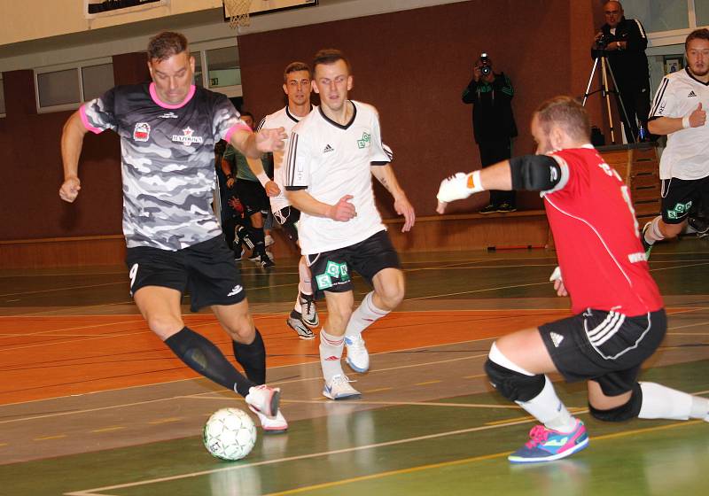 Futsalisté Bazooka CF Uherské Hradiště v úvodním kole 2. futsalové ligy rozstříleli Atraps Hombres Brno 13:4 (6:2)