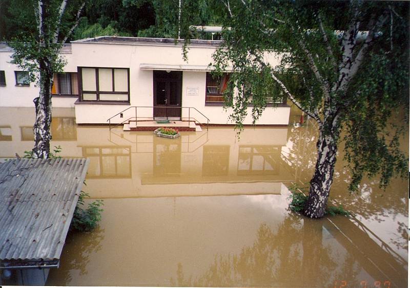 Nemocnice v Uherském Hradišti při povodních v roce 1997