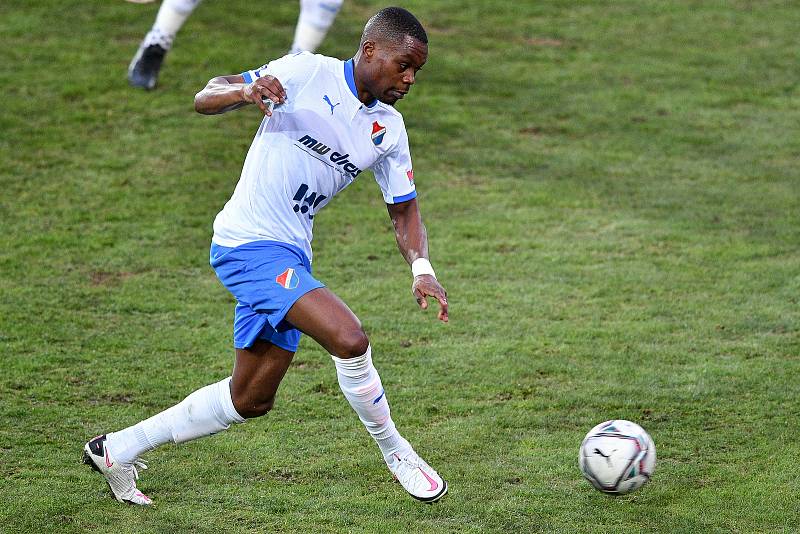 FC Baník Ostrava - FC Slovácko, Nsungani Gigli Ndefe z Ostravy.