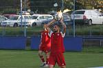 Fotbalisté Slovácka B (bílé dresy) ve středečním vloženém zápase 17. kola MSFL zdolali Viktorii Otrokovice 4:0.