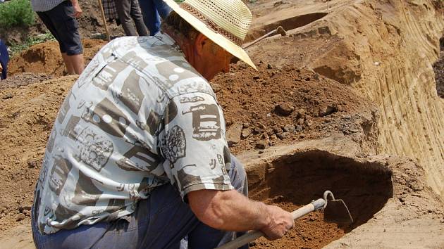 Archeologický průzkum v polešovické pískovně.