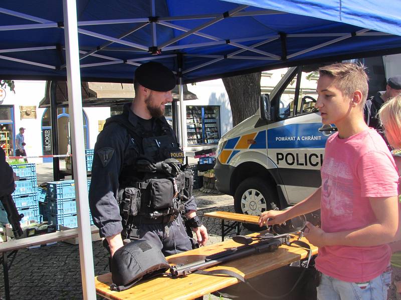 Masarykovo náměstí v Uherském Hradišti hostilo hasiče, policisty i zdravotníky.