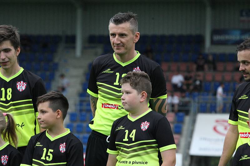 Fotbalisté Jalubí (žlutočerné dresy) zdolali ve finále Poháru OFS Jarošovský pivovar Stříbrnice 7:1. Utkání na stadionu ligového Slovácka sledovalo 1234 diváků.