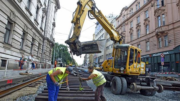 Rekonstrukce tramvajové trati ve Spálené ulici v Praze
