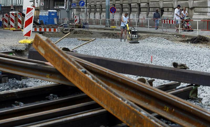 Rekonstrukce tramvajové trati ve Spálené ulici v Praze