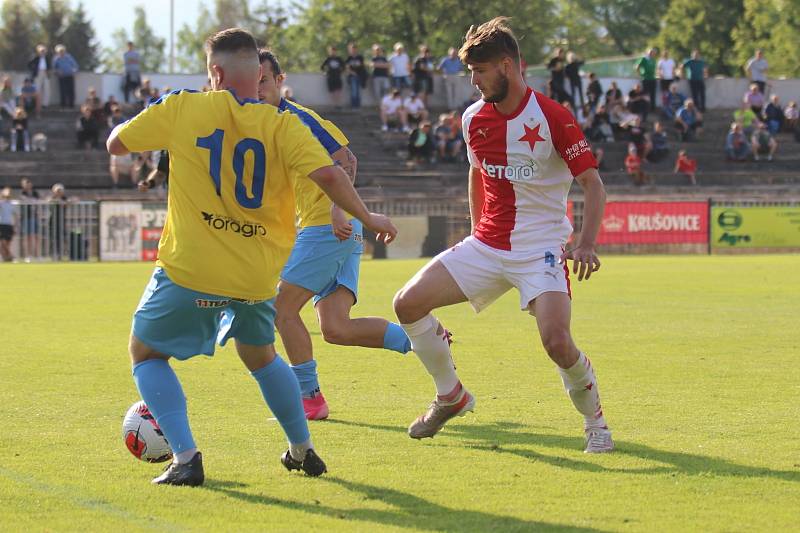 Rezerva Slavie vyhrála předehrávku 30. kola na hřišti rakovnického SK 2:0.