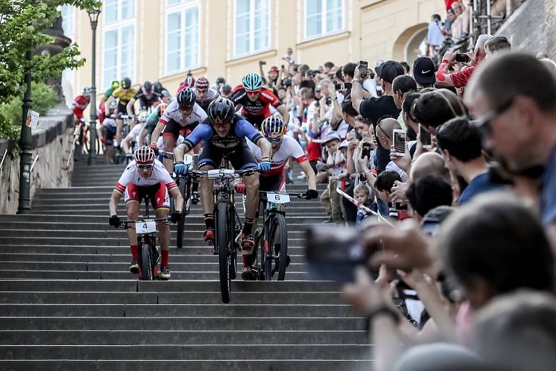 Tradiční cyklistický závod Pražské schody proběhl 17. května na pražské Malé Straně.