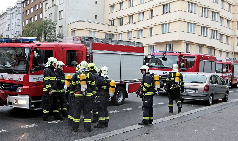 Cvičení evakuace při požáru v Žižkovské věži.