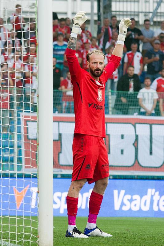 Fotbalisté Slavie Praha prohráli v úvodním kole nového ročníku FORTUNA LIGY na stadionu v Mladé Boleslavi s Hradcem Králové 0:1.