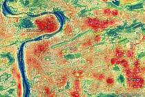 Snímky Prahy, Paříže a Milána zveřejnila Evropská kosmická agentura (ESA). Zobrazují tepelné ostrovy ve městech.