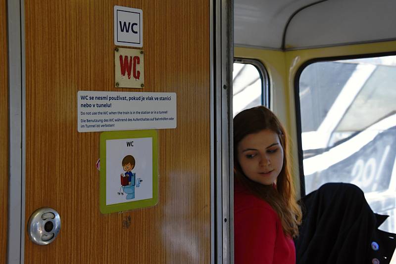 Prezentační jízda výletního vlaku Cyklohráček po pražských kolejích.