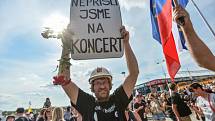 Na pražské Letné lidé protestují proti premiéru Andreji Babišovi.