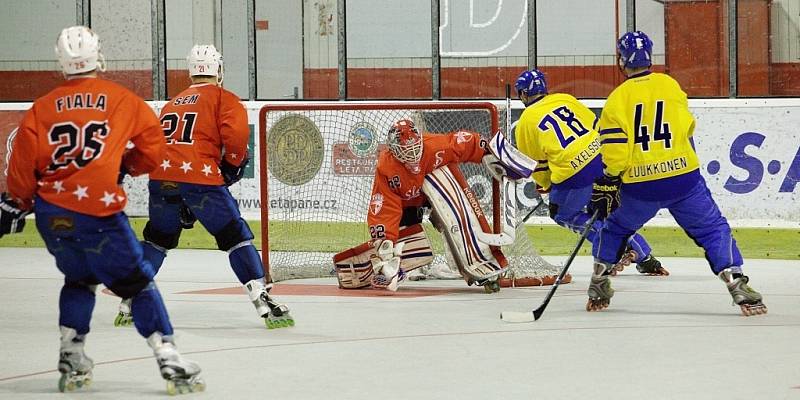 Slávističtí in-line hokejisté podlehli Švédsku 6:12.