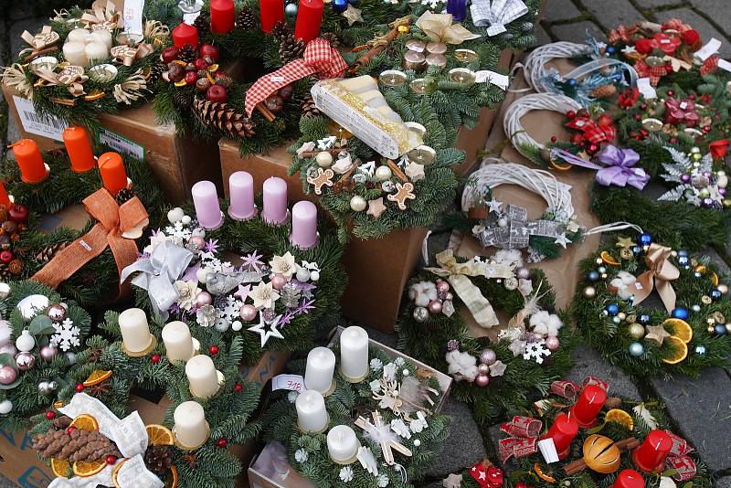 Zahájení trhů Vánoce na Mariánském náměstí před budovou Nové radnice.