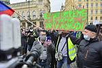 Ve středu 28. října 2020 se na náměstí Republiky v centru Prahy konala demonstrace proti vládním opatřením kvůli infekční nemoci covid-19.