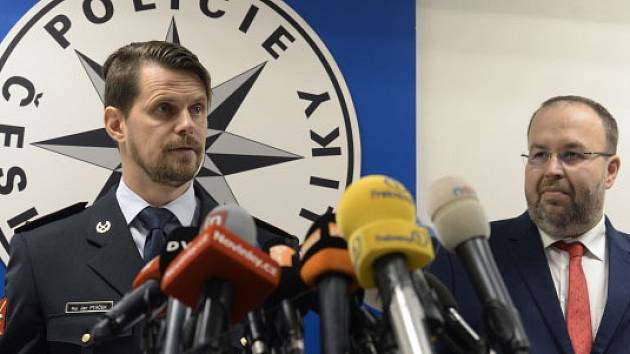 Ředitel pražské policie Jan Ptáček a šéf Městského státního zastupitelství v Praze Martin Erazím okomentovali kauzu Andreje Babiše a údajného únosu jeho syna na Krym.