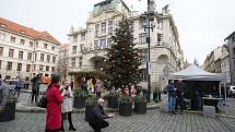 Zahájení trhů Vánoce na Mariánském náměstí před budovou Nové radnice.