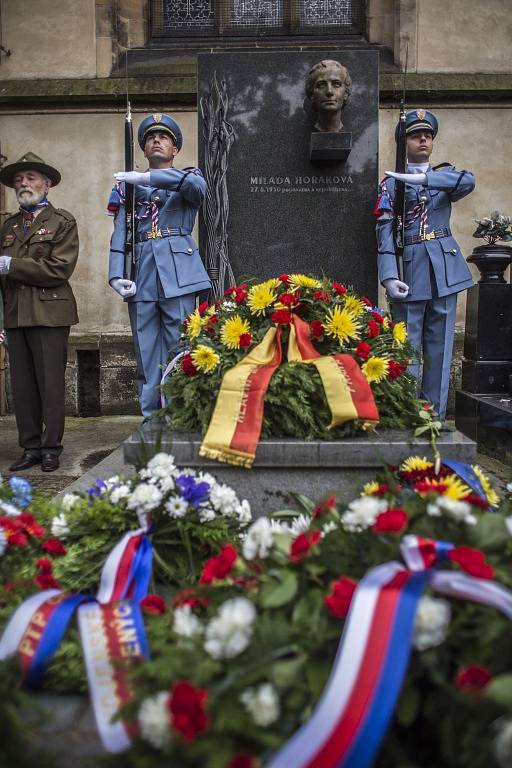 Pietní vzpomínka k uctění památky dr. Milady Horákové, popravené komunistickým režimem před 65 lety, proběhla 26. června na pražském Vyšehradském hřbitově.