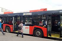 Autobus Pražské integrované dopravy. Ilustrační foto.
