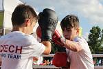 Trénink v olympijském parku vedli boxeři z oddílu Pražský Rohovník, trenér Michal Soukup, mládežníci Adam Marcin a Samuel Klabeneš.