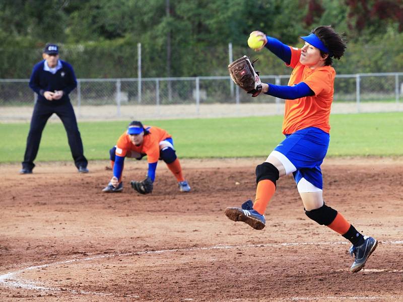 SOFTBALISTKY Eagles porazily v semifinále extraligy dvakrát Čechii Praha. Jsou tak jediný krok od finále.