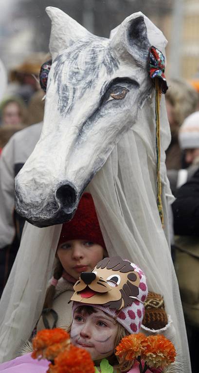 Spolek břevnovských živnostníků a Městská část Praha 6 uspořádali 20. února 2009 15. masopustní maškarní průvod Carneval v Rio de Břevnov.