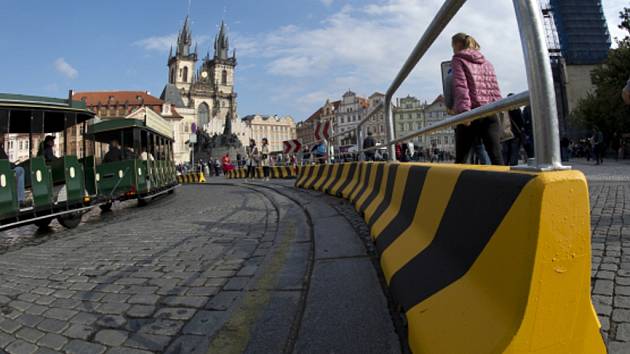 Zátarasy na Staroměstském náměstí. 