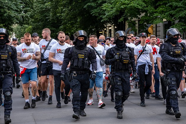 Sobotní akce v Praze se neobešly bez incidentů, velké problémy ale nebyly
