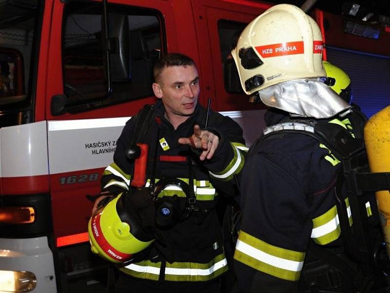 Hasiči zasahovali při požáru na pražském Žofíně