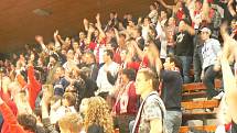 Z futsalového derby v první lize Slavia - Bohemians (3:1).