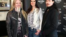 Tři hlavní členové skupiny Nightwish představili v pražském Hard Rock Café nové a dlouho očekávané albu.