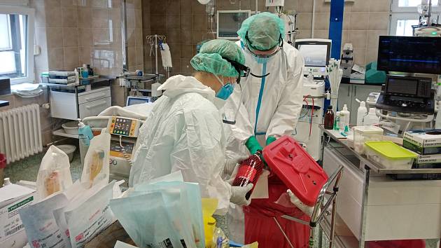 JIP ve Fakultní nemocnici Královské Vinohrady (FNKV), kde se léčí pacienti s covidem.